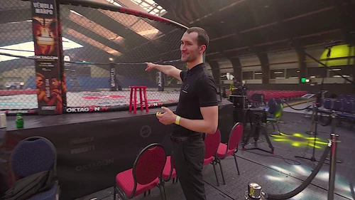 Behind the Scenes: Tour um den Cage